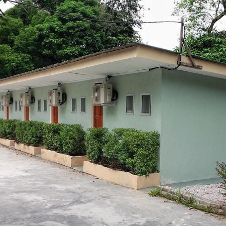 Ulu River Lodge Gopeng Ngoại thất bức ảnh